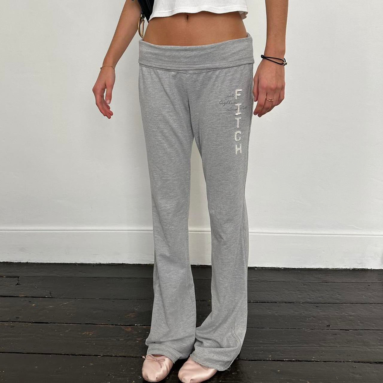 Vintage early 2000s Abercrombie and Fitch grey yoga pants