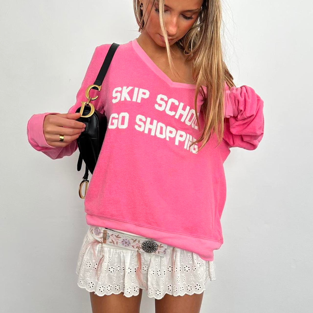 Vintage 2000’s skip school go shopping sweater