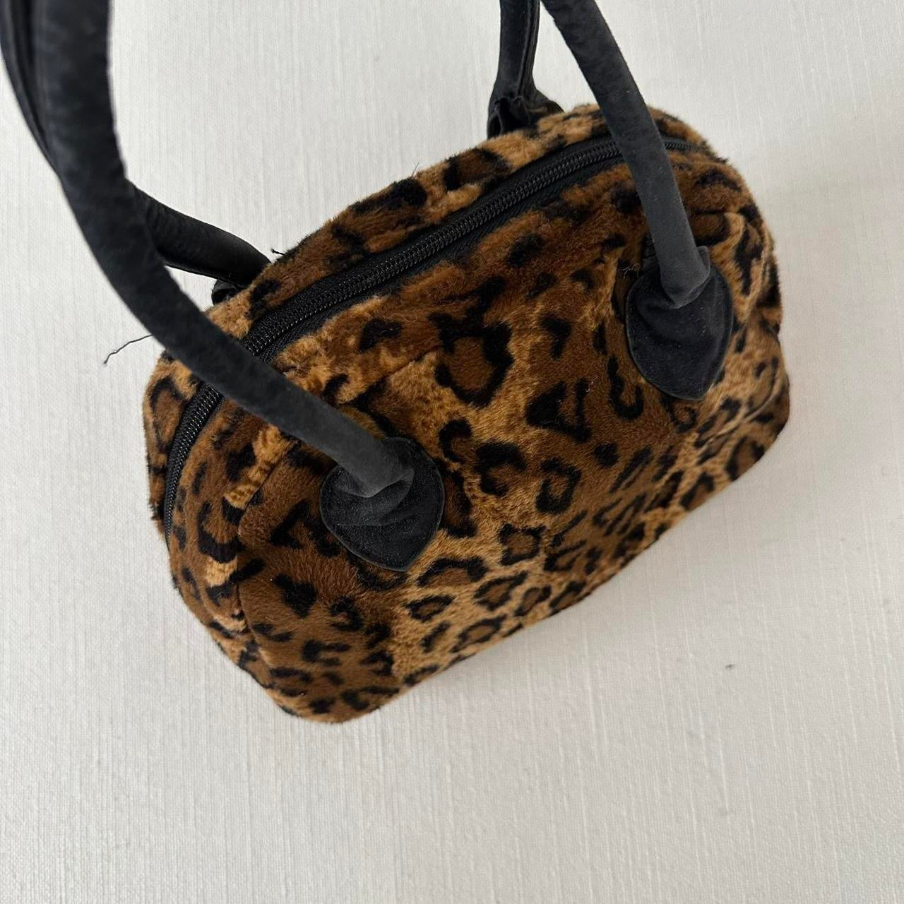 Vintage true 90’s leopard bag