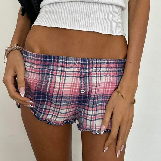Vintage 00’s plaid ruffle mini shorts