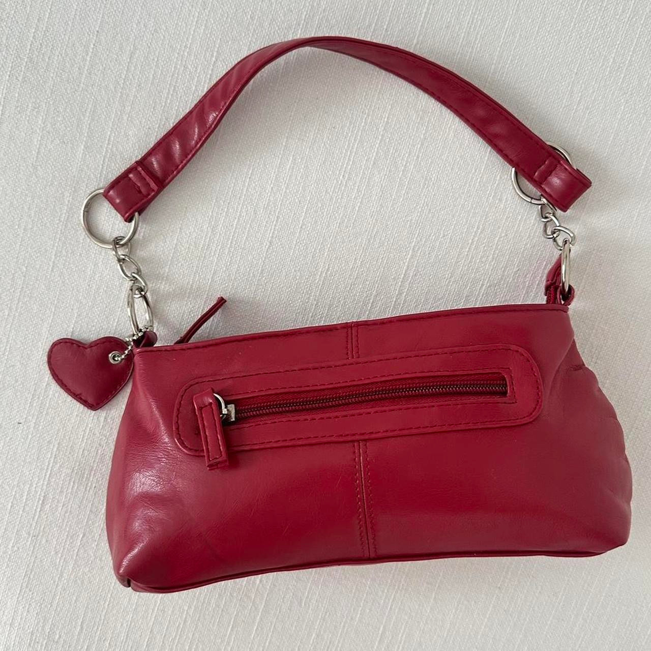 Vintage 90’s red heart charm shoulder bag