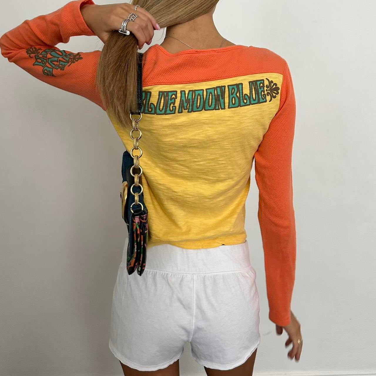 Vintage 90’s surf girl long sleeve top