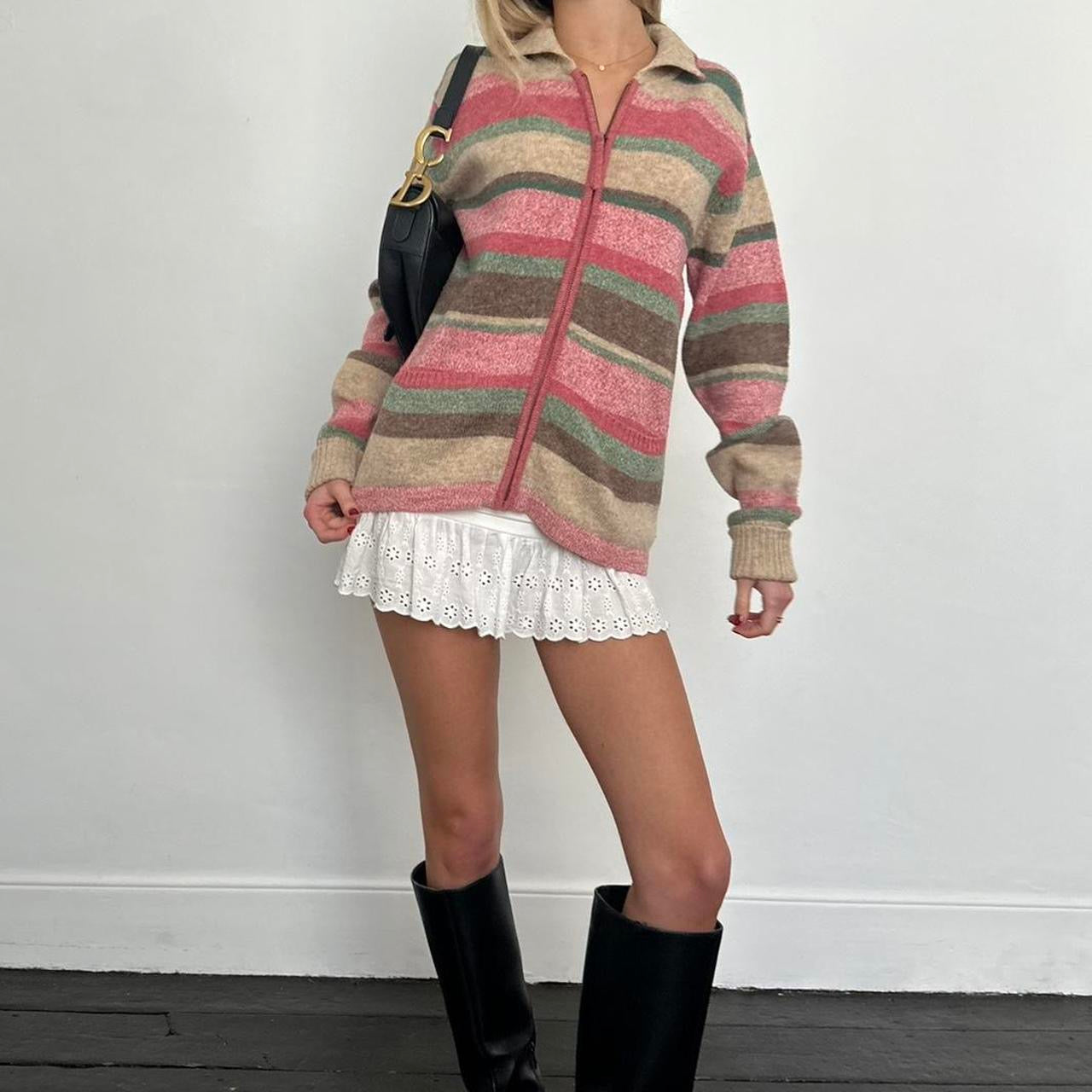 Vintage knitted zip up