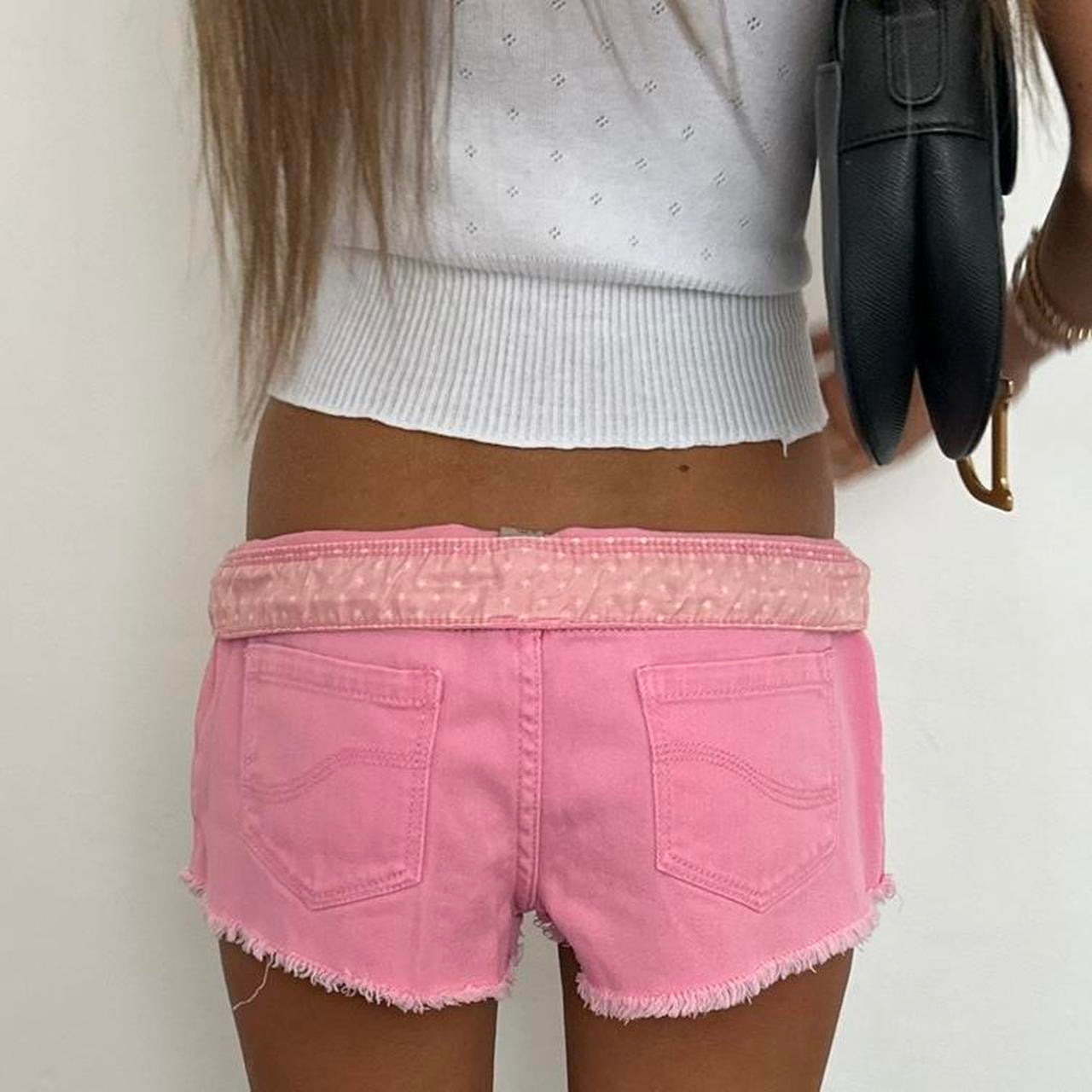 Vintage 00’s Pink denim mini shorts