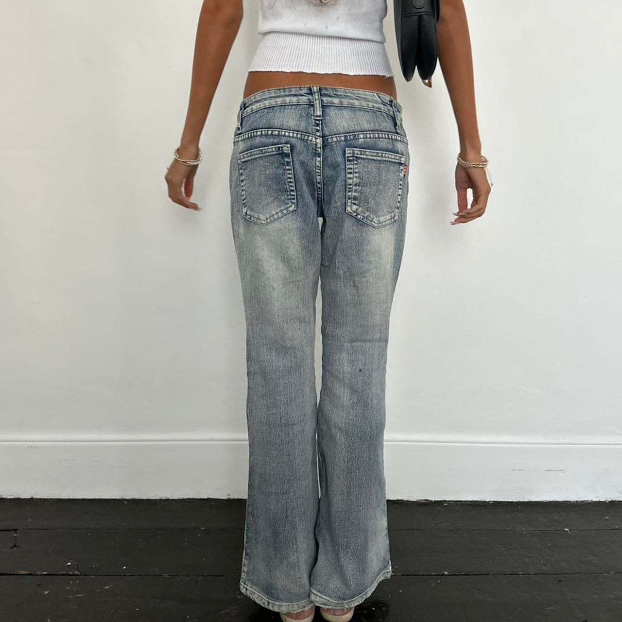 Vintage 2000’s embroidered bootcut jeans
