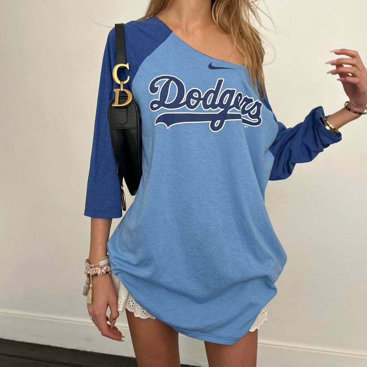 Vintage 2000’s Dodgers blue long sleeve top