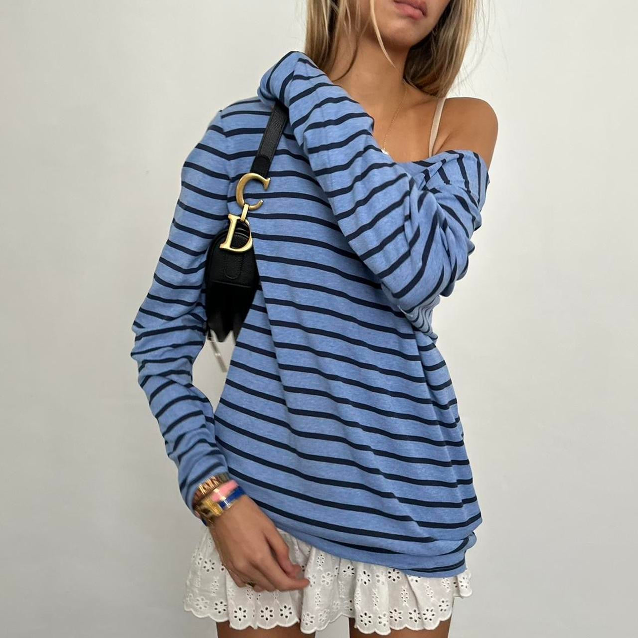 Vintage blue striped long sleeve top 🩵