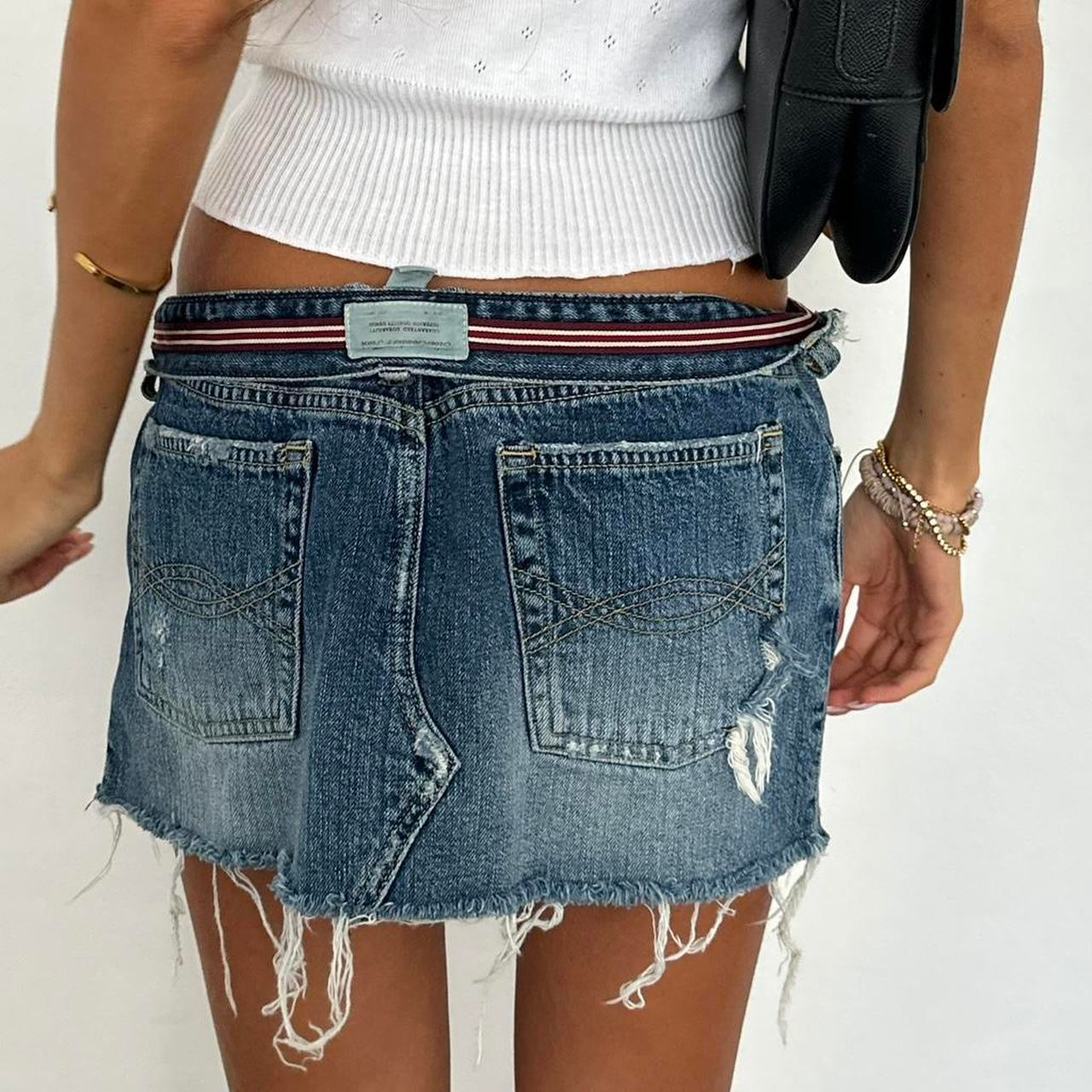Vintage 00’s Abercrombie and Fitch denim mini skirt