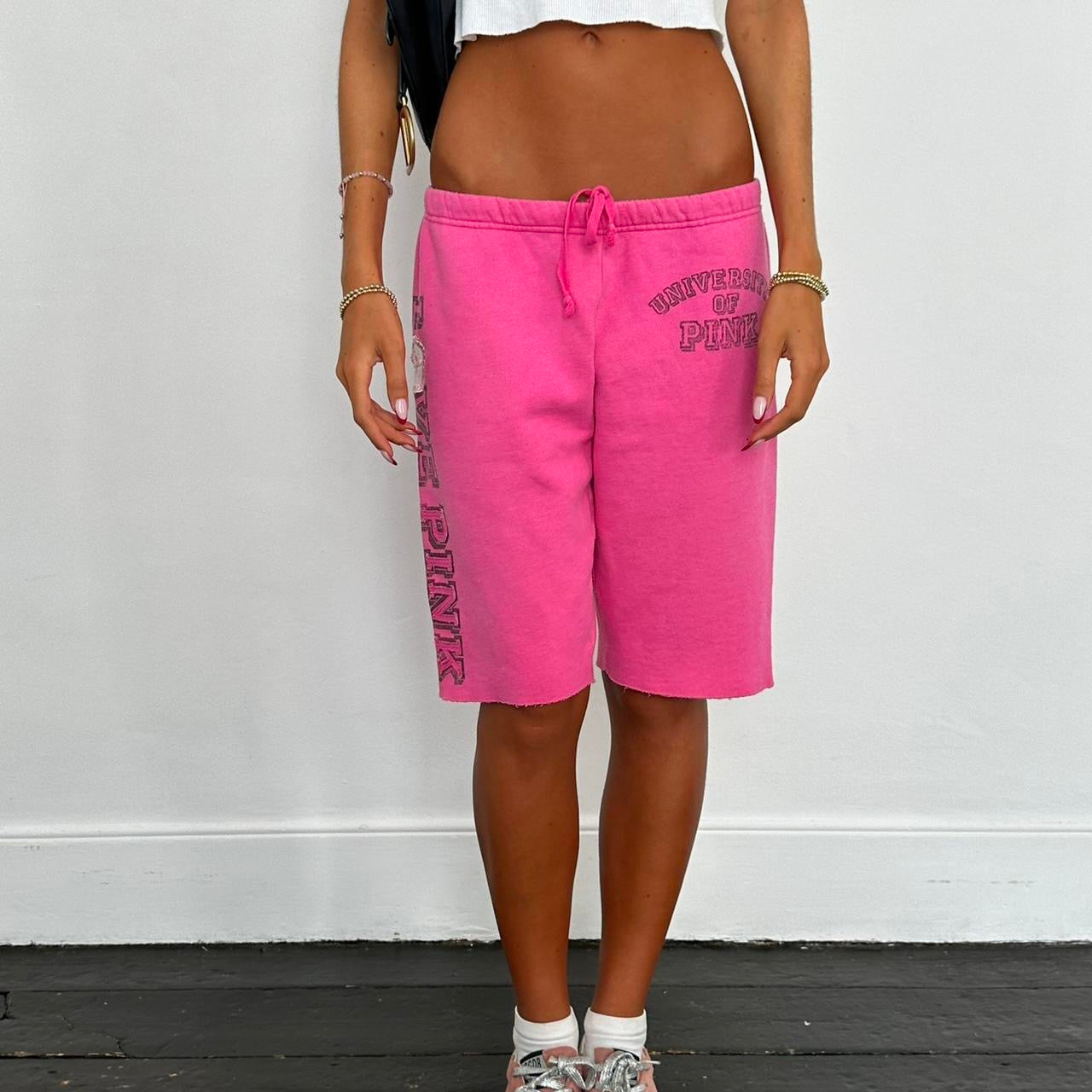 Vintage 2000’s Victoria’s Secret pink 3/4 shorts