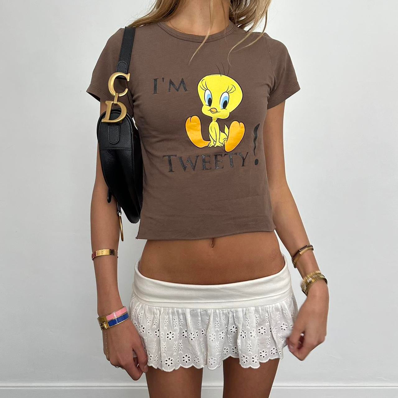 Vintage 90’s tweety brown baby tee 🤎