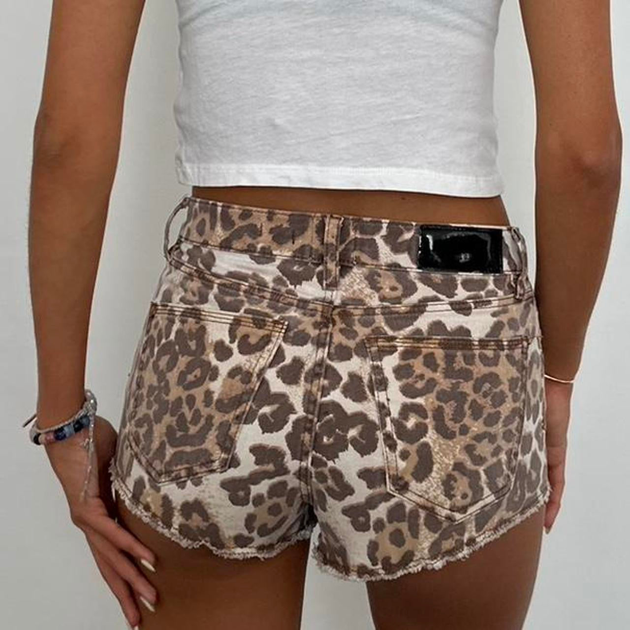 Vintage leopard shorts