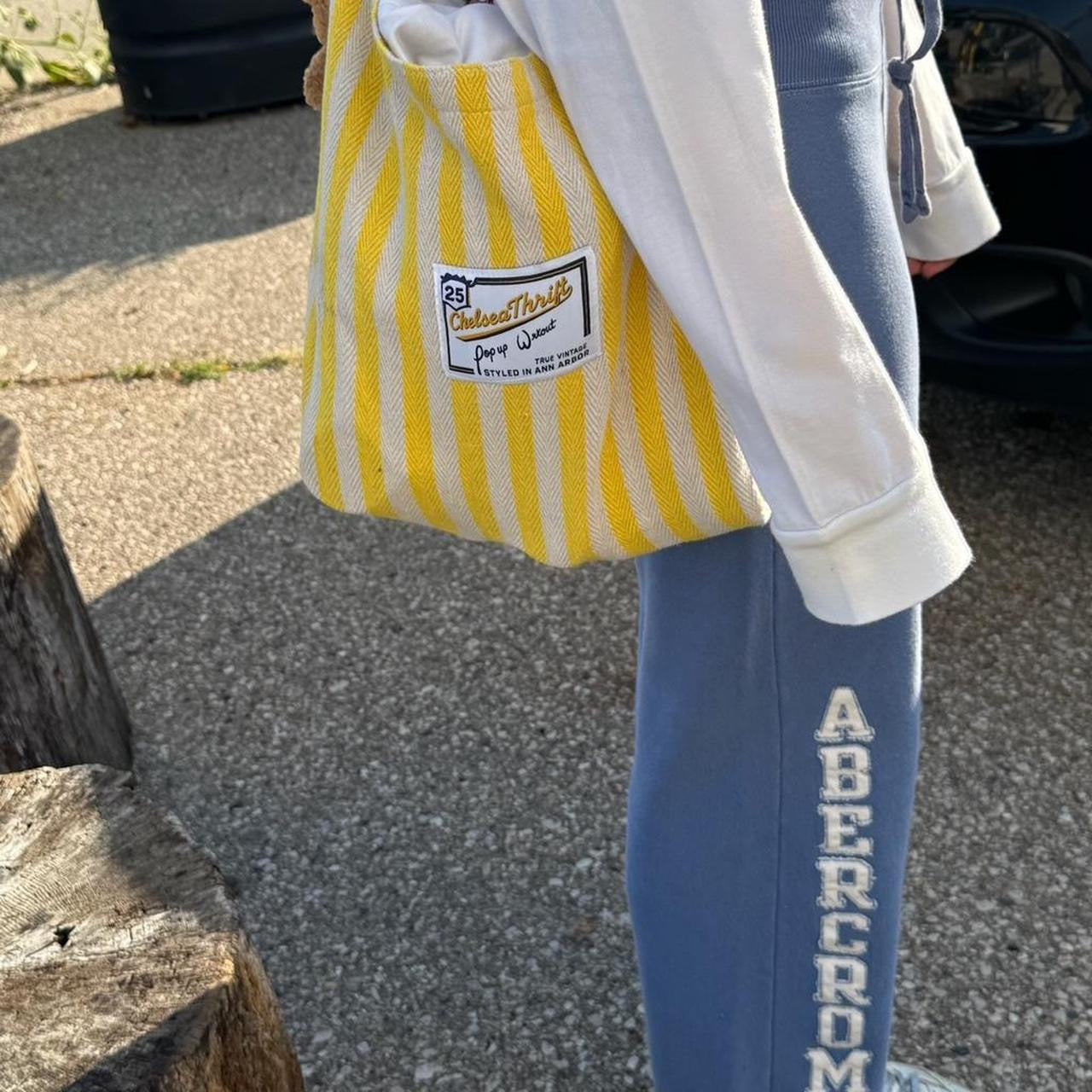 Vintage 2000’s Abercrombie & Fitch sweatpants