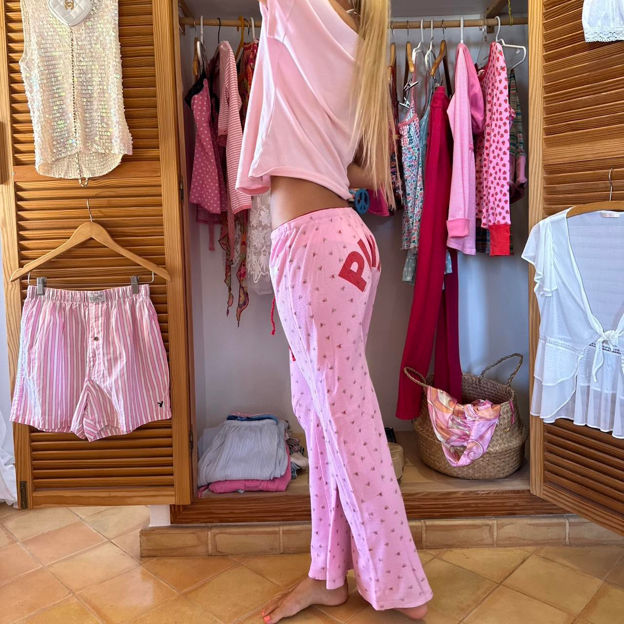 Vintage 2000’s VS floral sweatpants