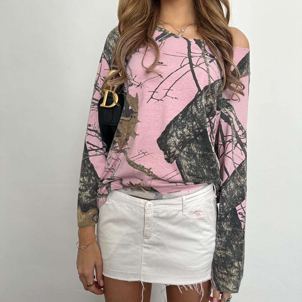 Vintage 90’s camouflage pink long sleeve top