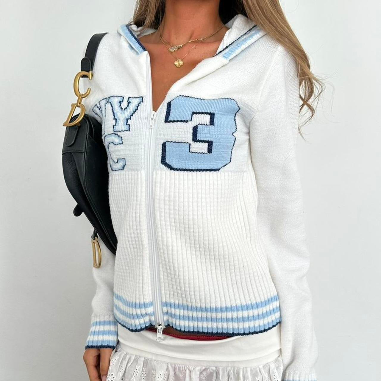 Vintage 2000’s blue NYC zip up sweater