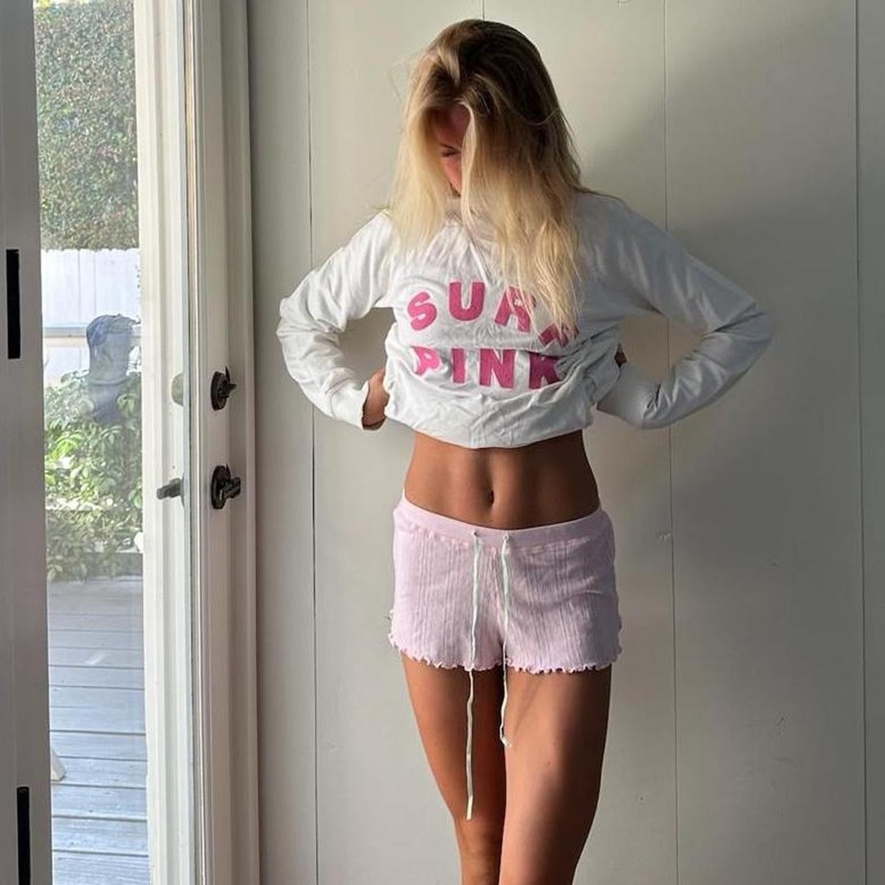 Vintage 2000s Victoria’s Secret ‘SURF PINK’ graphic sweatshirt