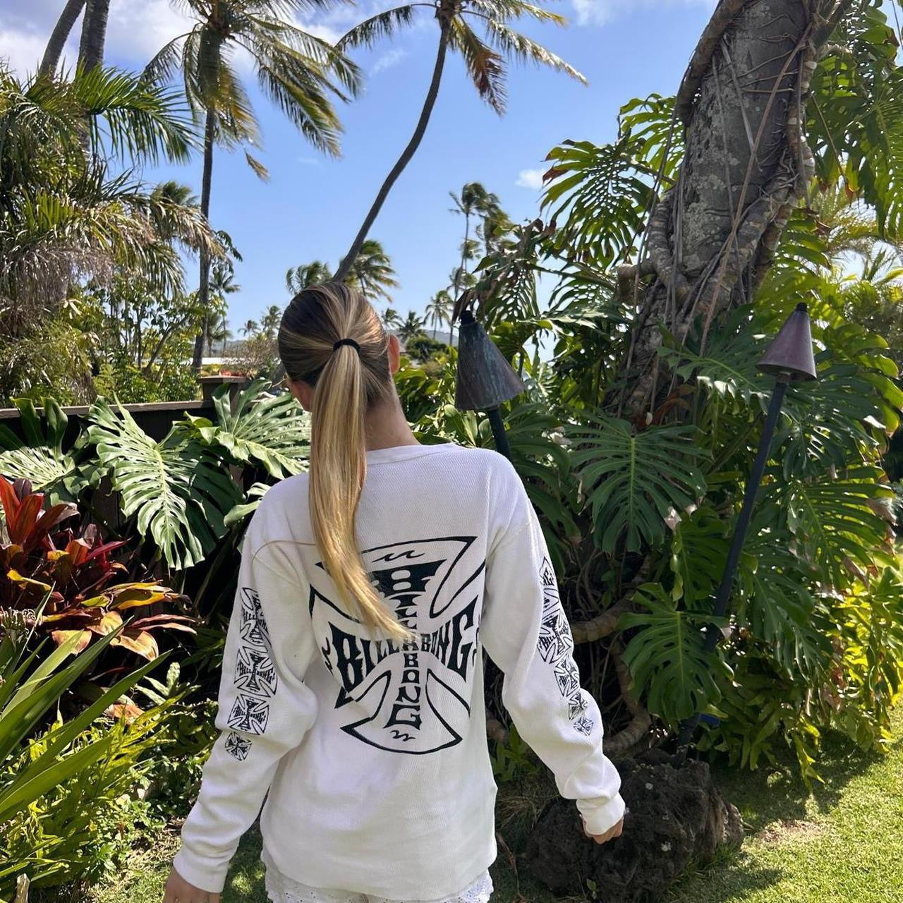 Vintage 90’s Billabong white waffle long sleeve top