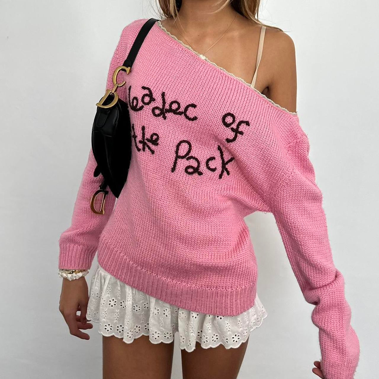 Vintage 90’s pink knit embroidered sweater