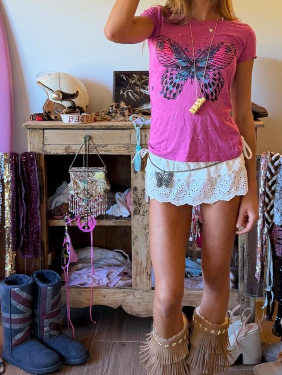 Vintage 00’s butterfly pink baby tee