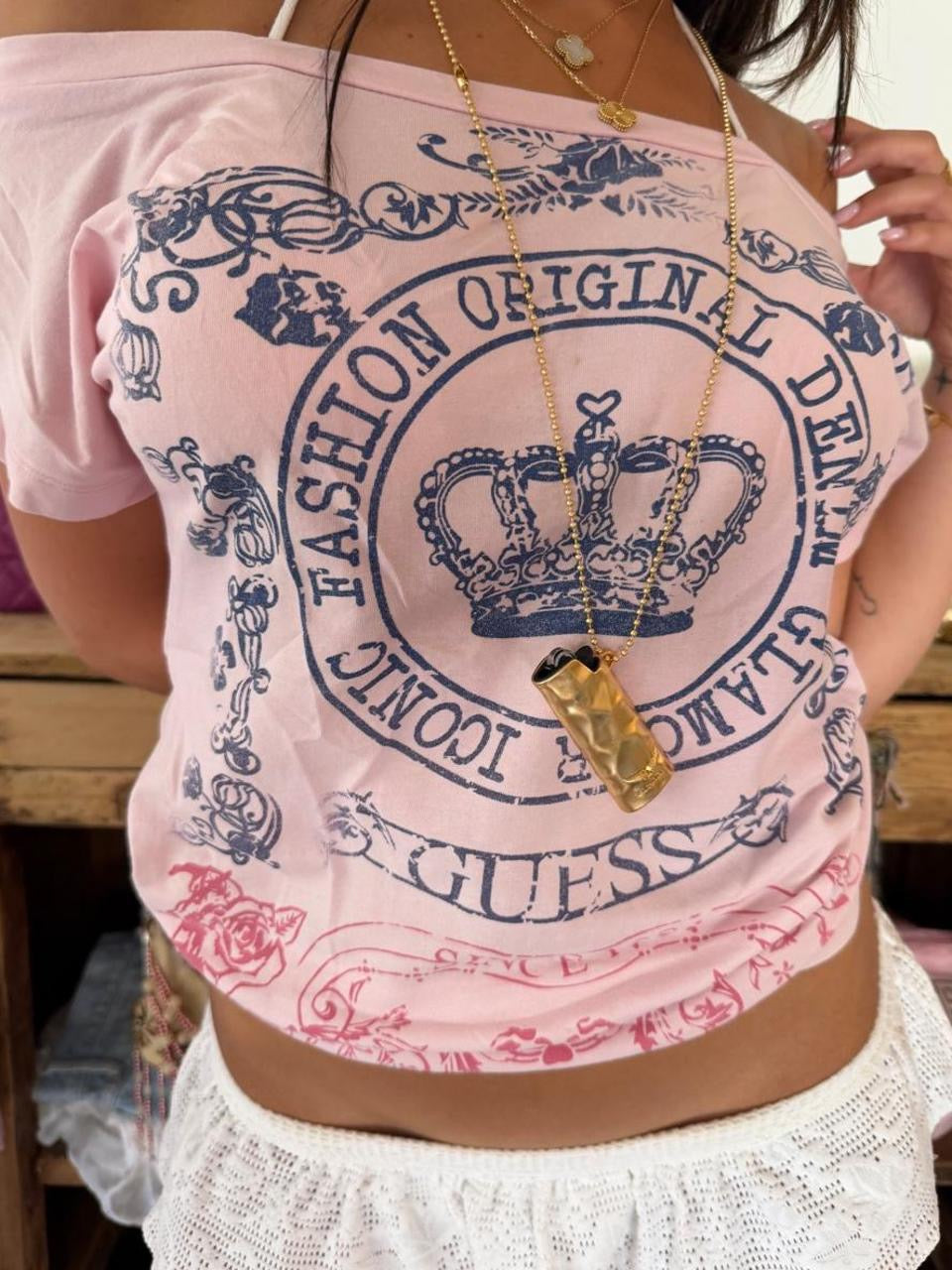 Vintage 00s Guess off the shoulder pink graphic top