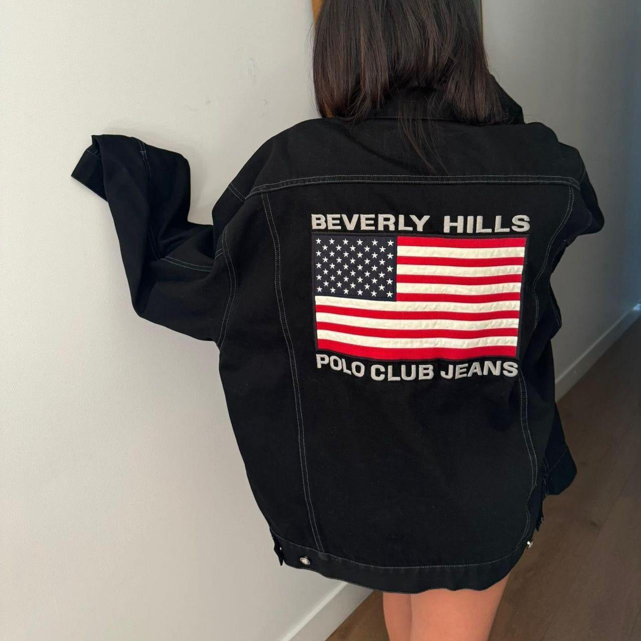 Vintage 90’s super cool Beverly Hills denim jacket ⭐️