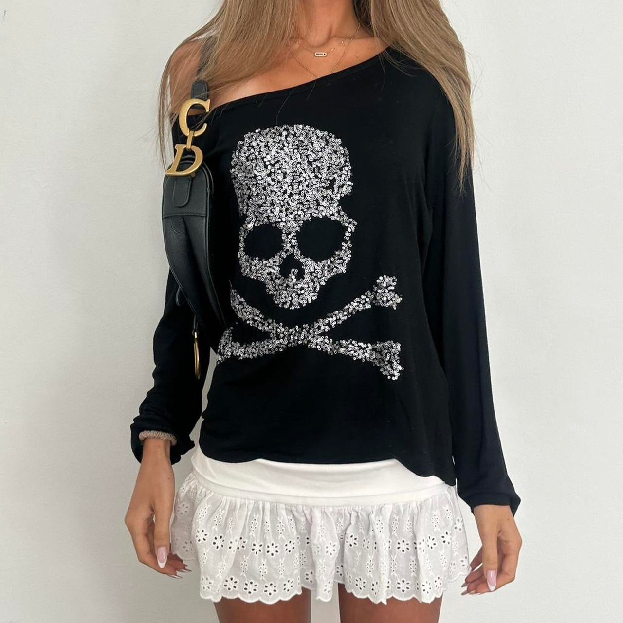 Vintage 2000’s off the shoulder skull top