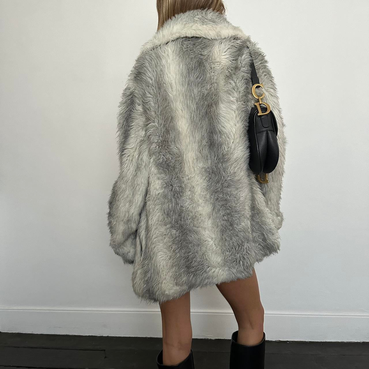 Vintage 2000’s grey faux fur jacket