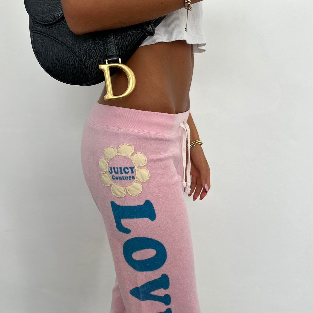 Vintage 2000’s Juicy Couture pink pastel 3/4 shorts