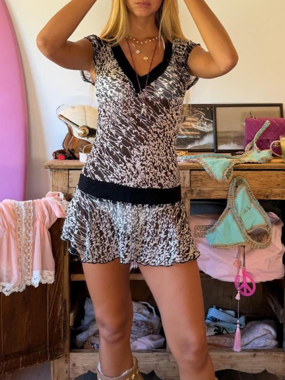 Vintage 00’s black flower print mini dress