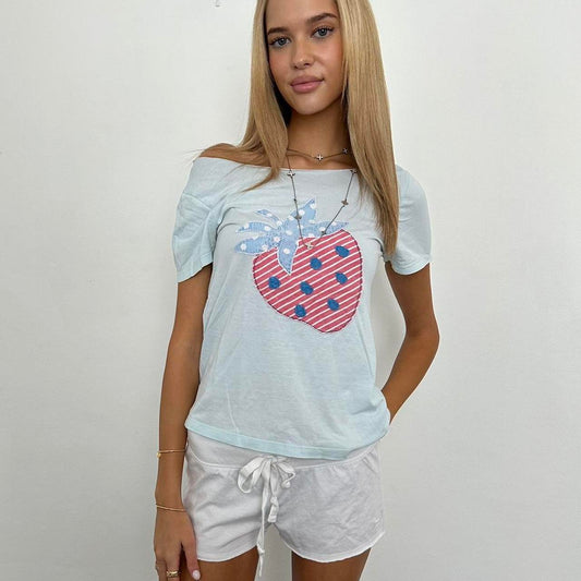 Vintage strawberry tee