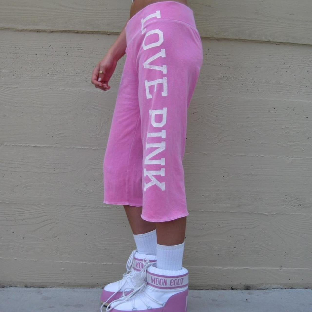 Vintage 2000’s Victorias Secret pink capri sweatpants