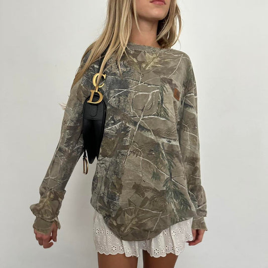 Vintage 90’s Carhartt camouflage long sleeves top