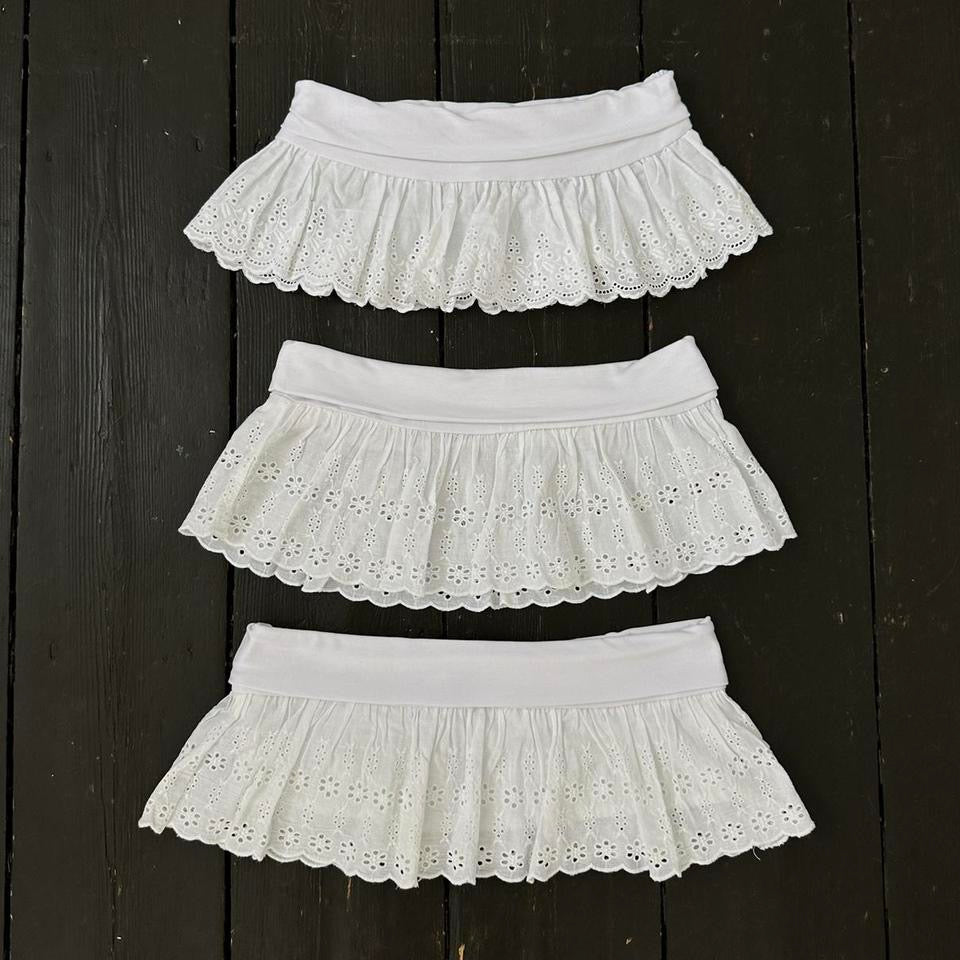 𝒞𝒽ℯ𝓁𝓈ℯ𝒶 𝒯𝒽𝓇𝒾𝒻𝓉 𝒪𝓇𝒾ℊ𝒾𝓃𝒶𝓁 🪽 white broderie micro mini skirt