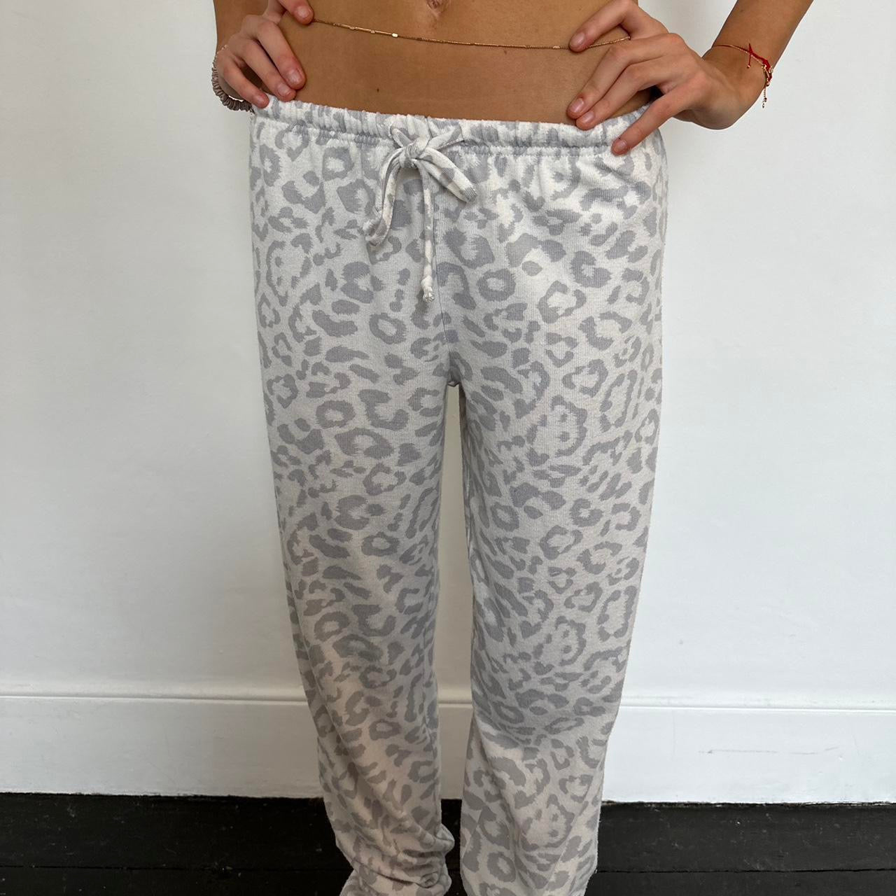 Vintage grey cheetah print sweatpants