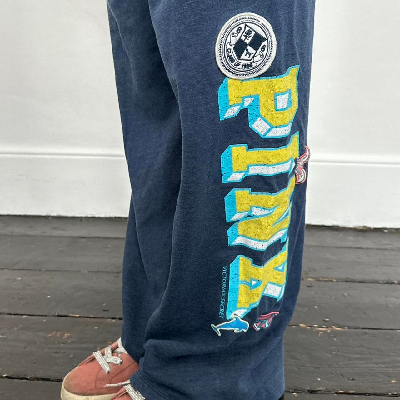 Vintage 2000’s Victoria’s Secret navy blue sweatpants