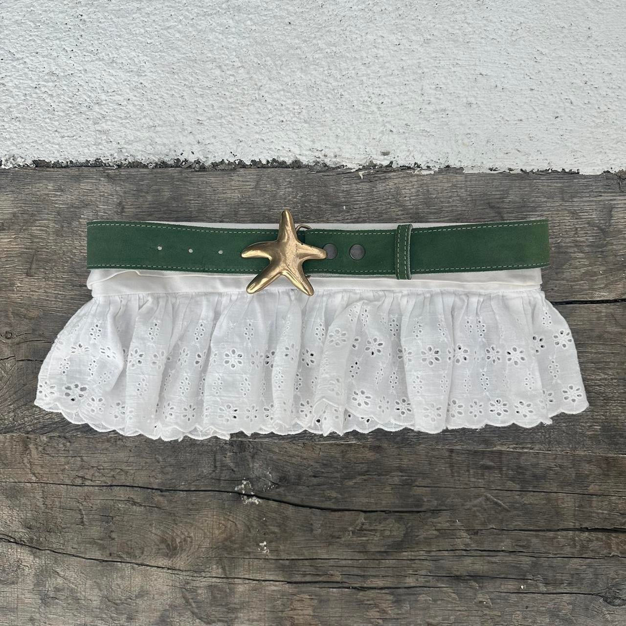 Vintage 90’s leather green starfish belt 🪸