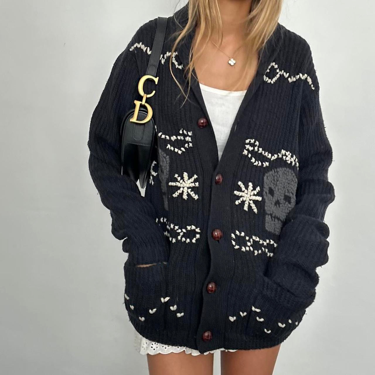 Vintage 90’s knitted skull graphic cardigan