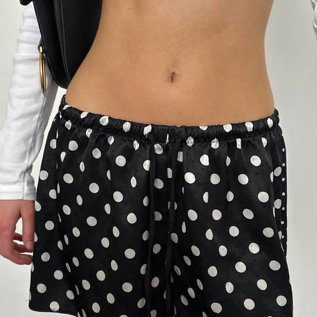 Vintage 90’s white and black polka dots shorts