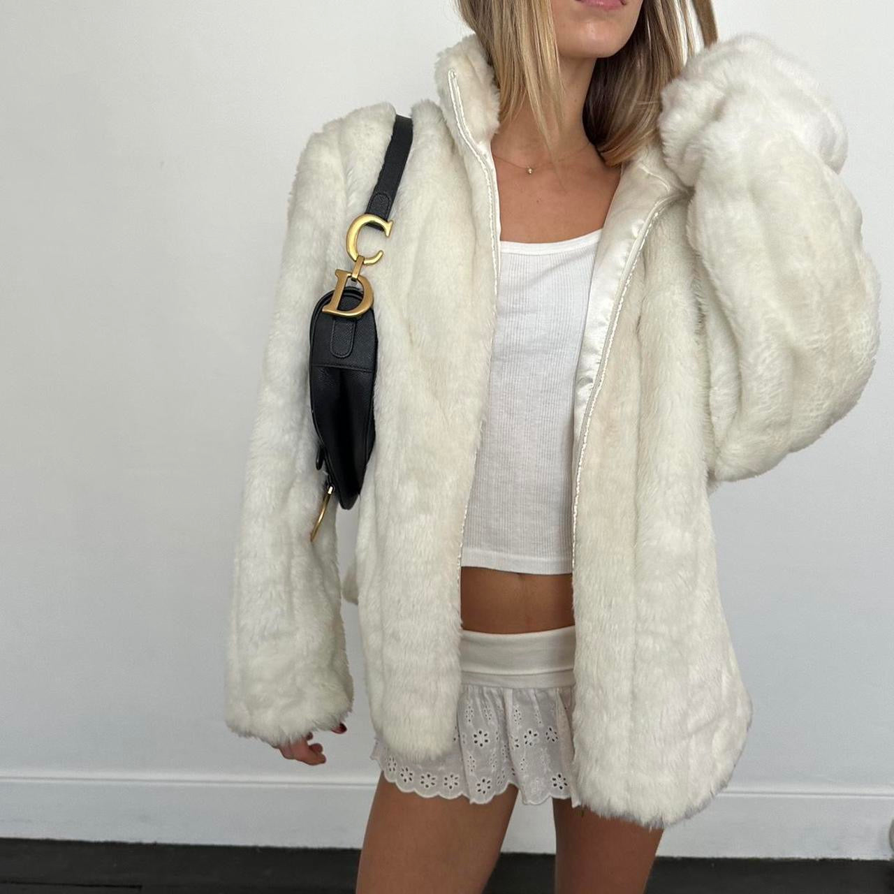 Vintage 2000’s white faux fur jacket