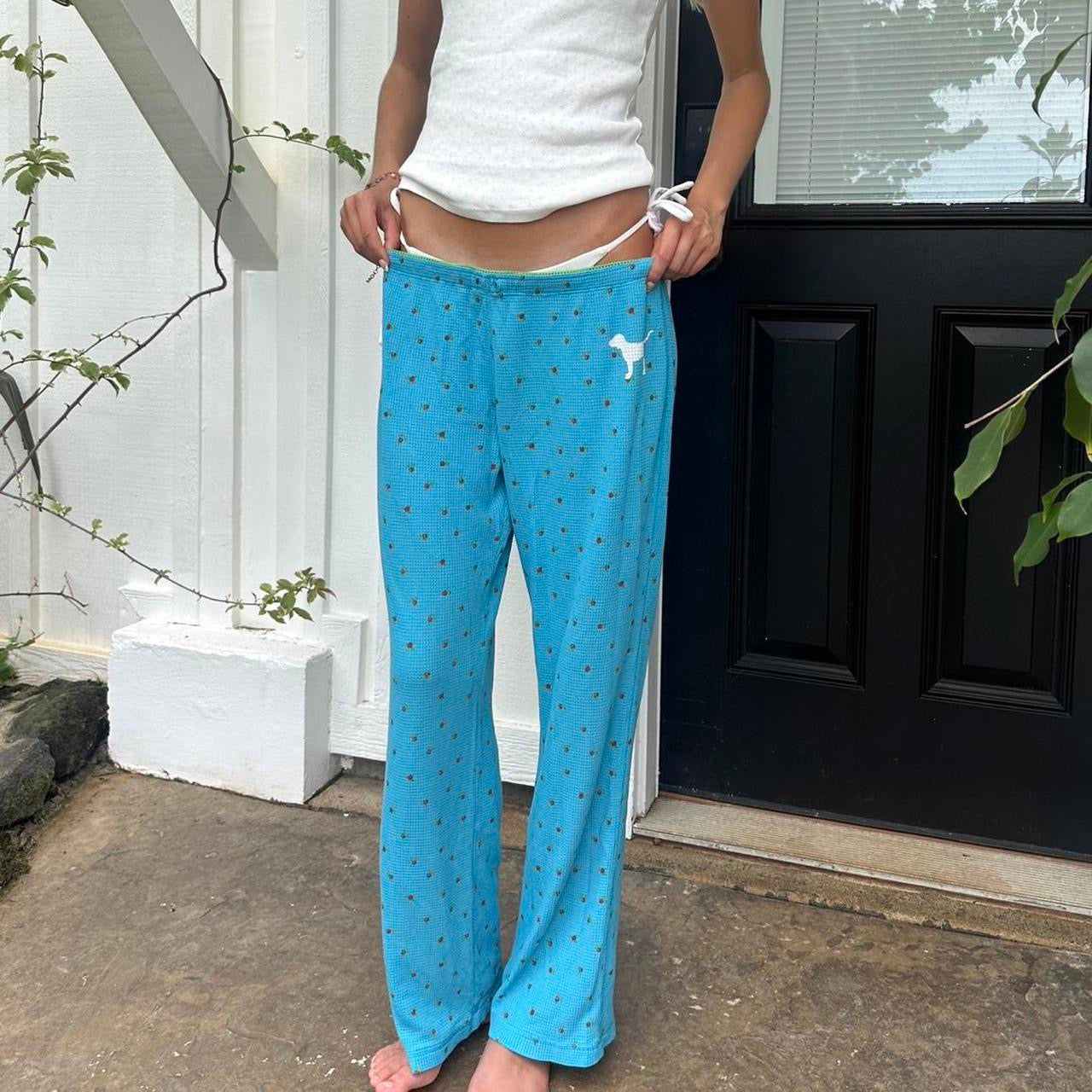 Vintage 2000’s Victoria’s Secret rare waffle material floral blue pants