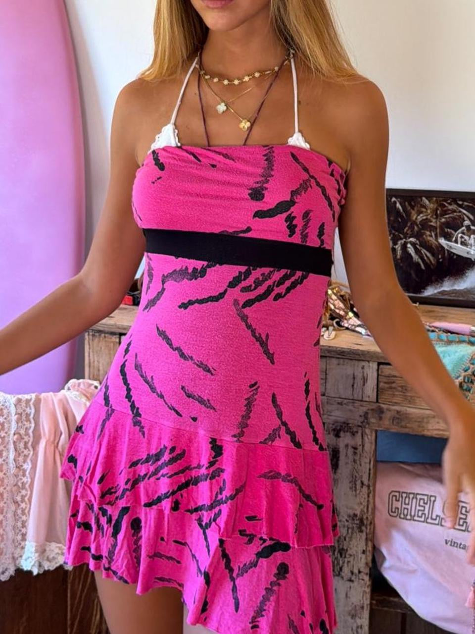Vintage 00’s pink strapless ruffle mini dress