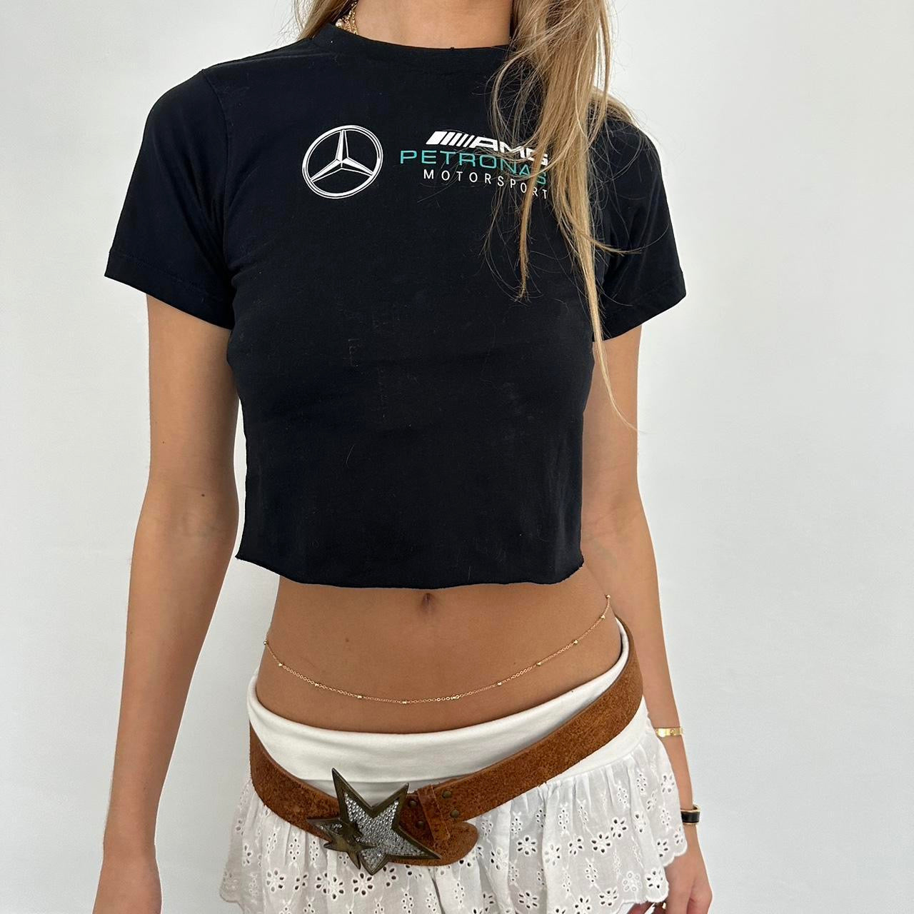 Vintage 90’s Mercedes baby tee 🌟