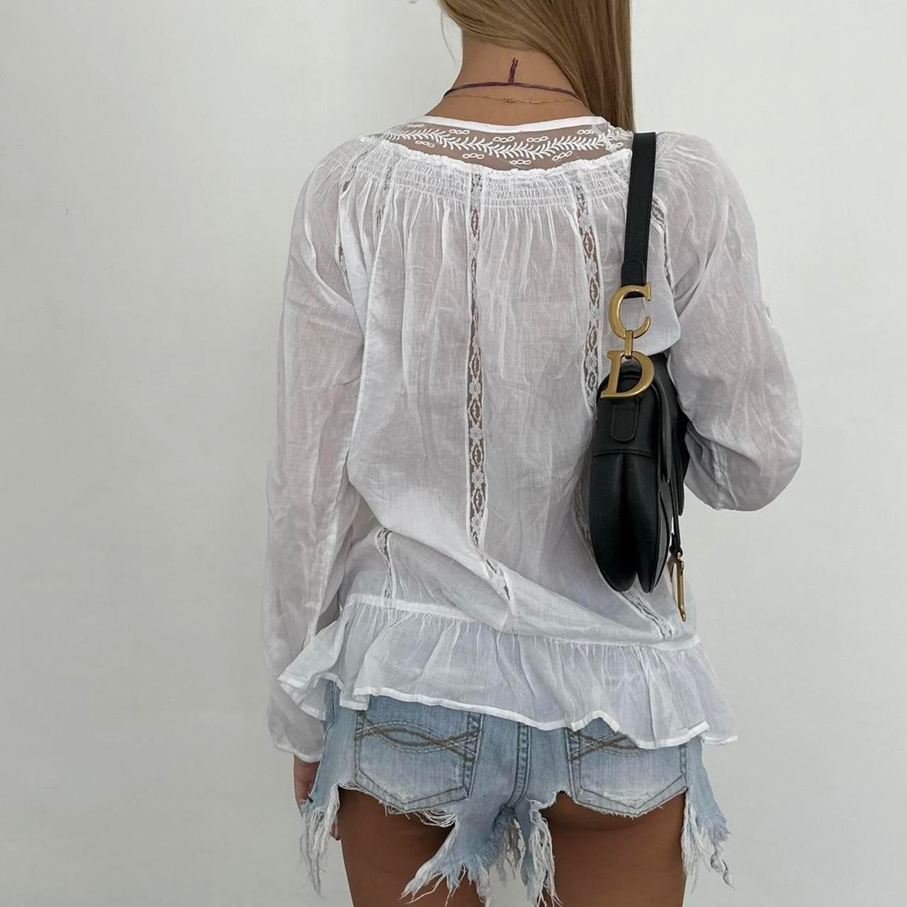 Vintage 2000’s white blouse top