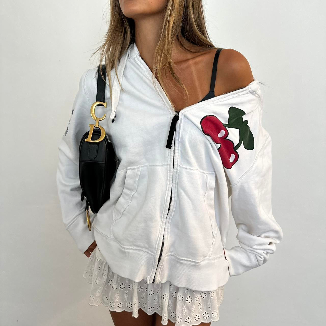 Vintage white cherry hoodie 🍒🍒⭐️