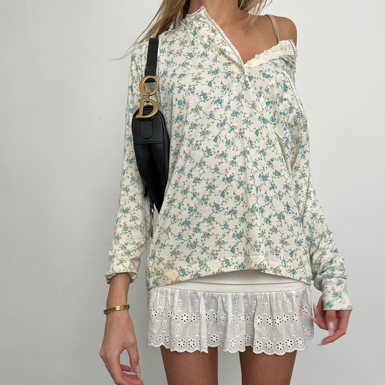 Vintage floral print long sleeve top