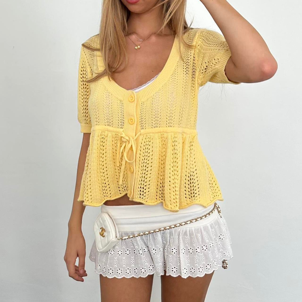 Vintage yellow layering top