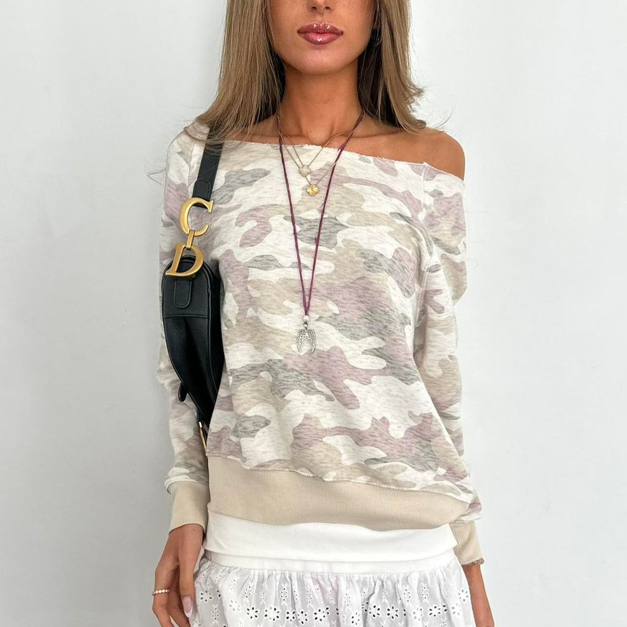 Vintage 00s camouflage soft sweatshirt