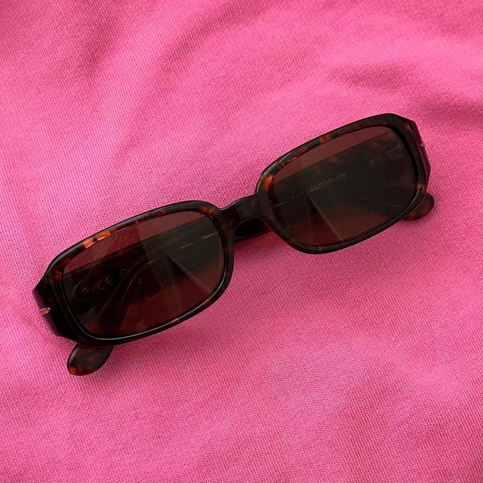 Vintage 90’s Guess sunglasses