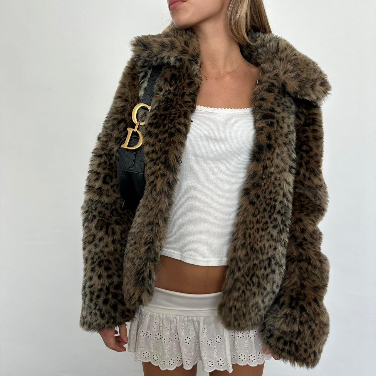 Vintage 2000’s faux fur leopard jacket