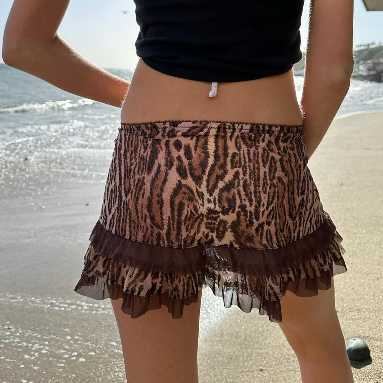 Vintage early 2000s leopard print micro mini skirt